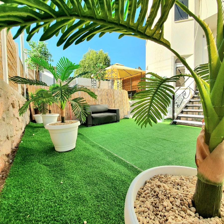 אילת Barak Royal Suites 20 Garden Jacuzzi - ג'קוזי בחצר מראה חיצוני תמונה