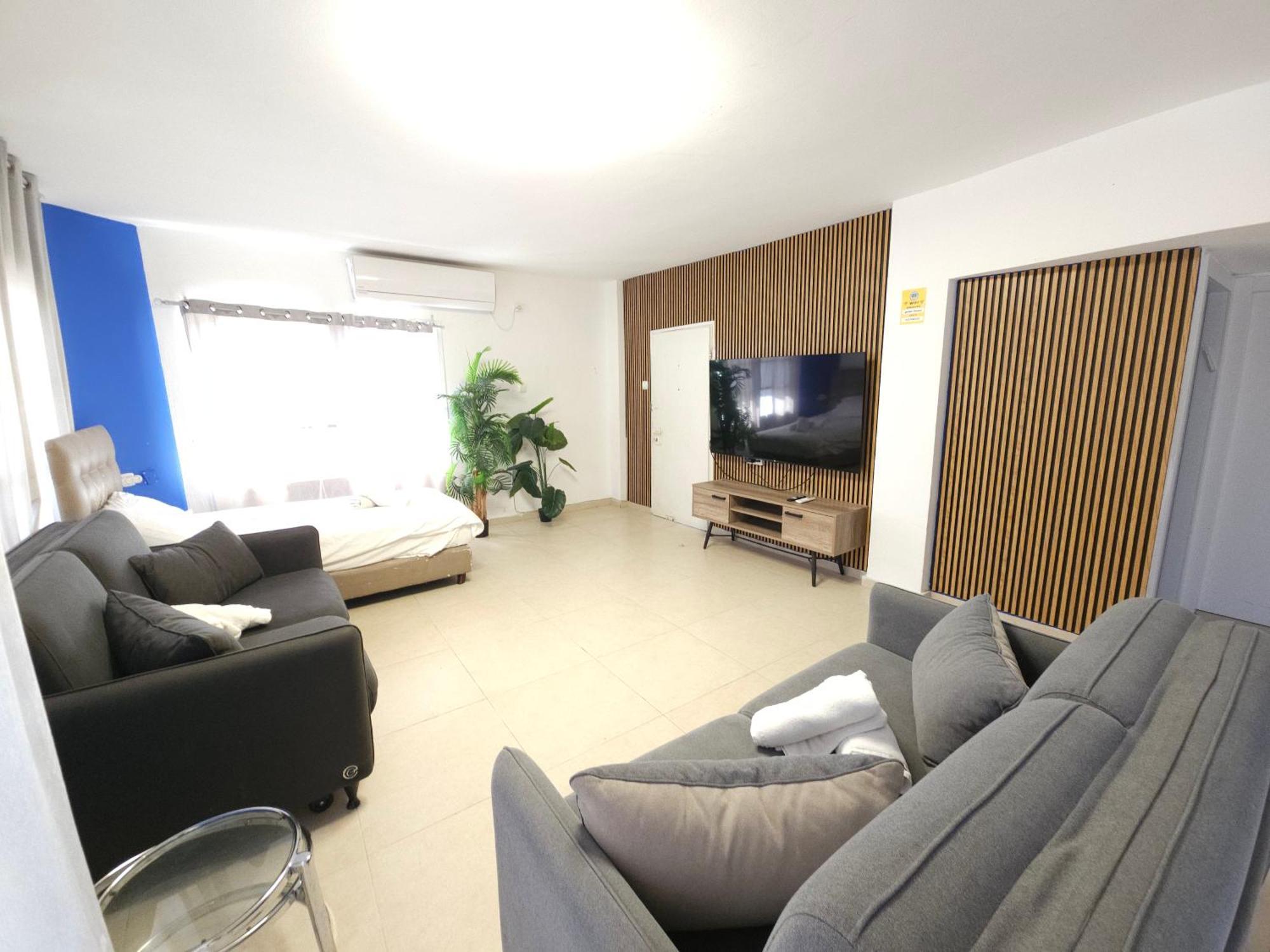אילת Barak Royal Suites 20 Garden Jacuzzi - ג'קוזי בחצר מראה חיצוני תמונה